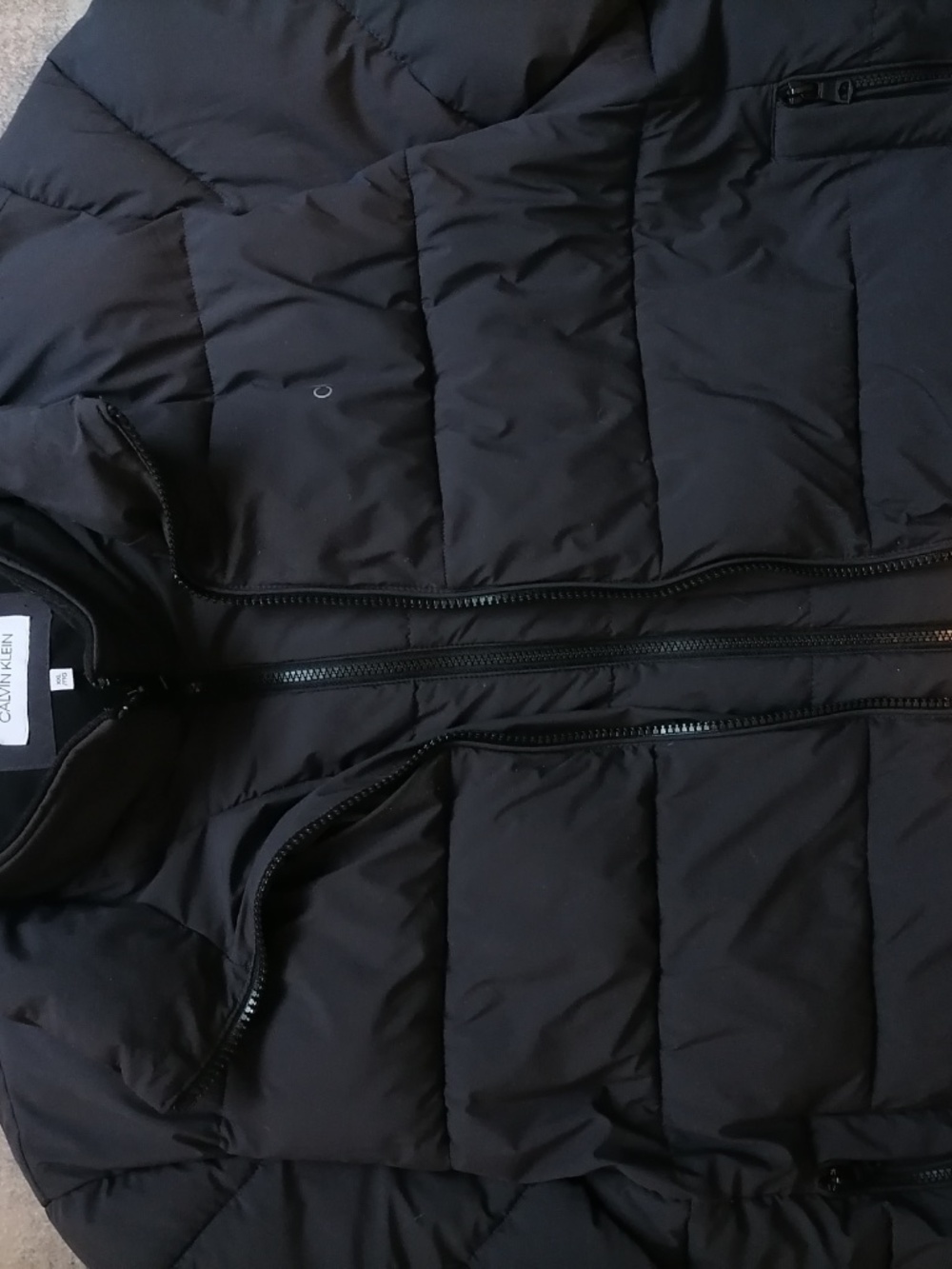 Calvin Klein - Picture 6 of 9